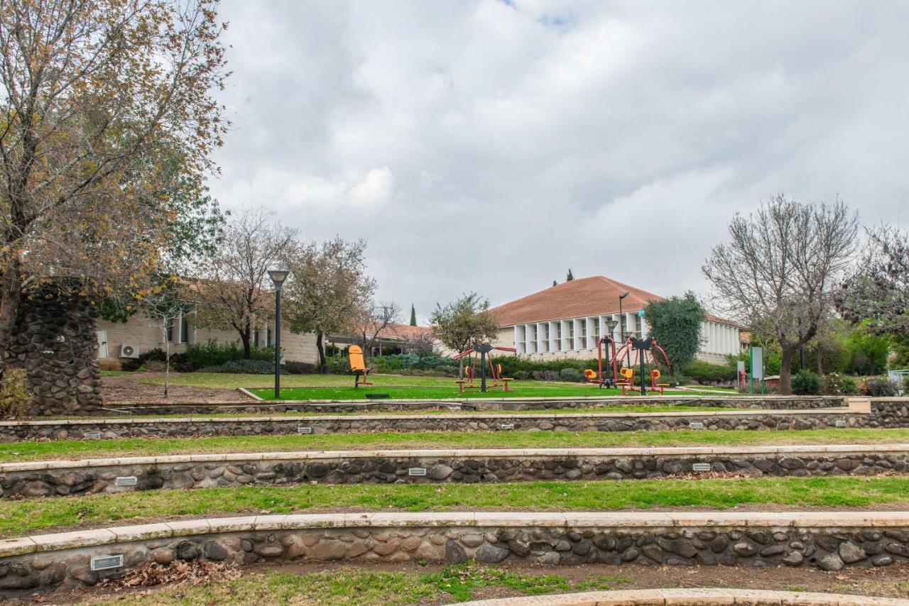 Hi - Tel Hai Hostel Kfar Giladi Exterior foto